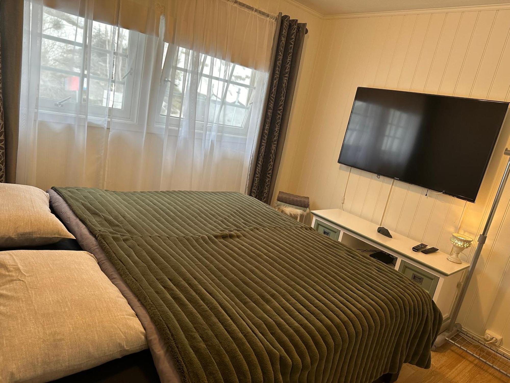 B&B I Flott Utsiktseiendom Otta Quarto foto